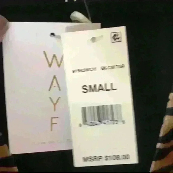 NWT- WAYF Womens Mylene Velvet Tiger Print Wrap Dress Size Small - Picture 3 of 3